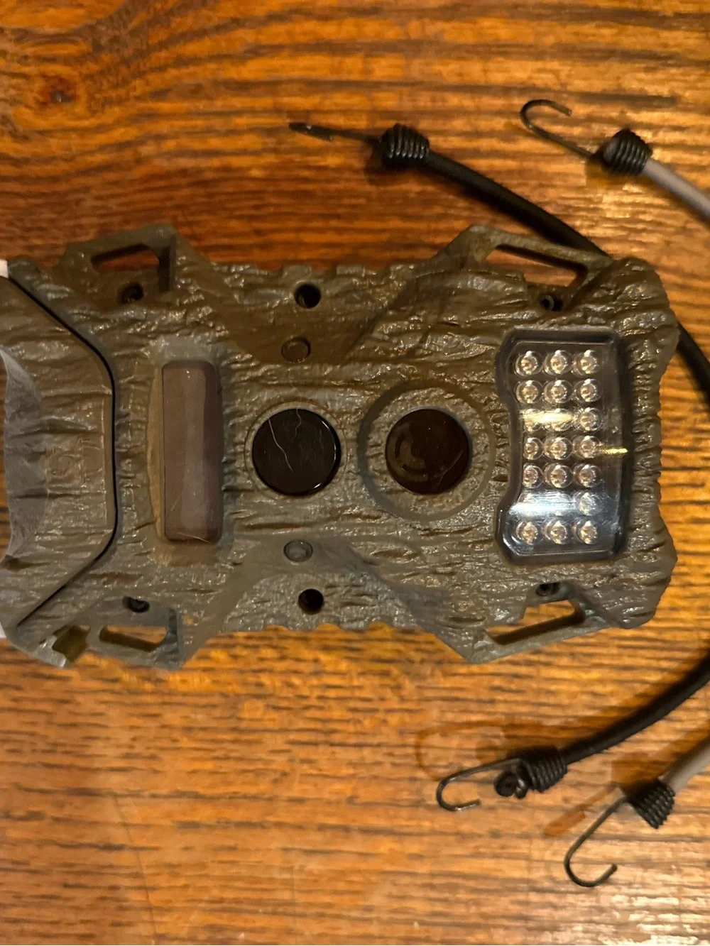 Trail Camera with Purple IR Illuminator - Camouflage Gray